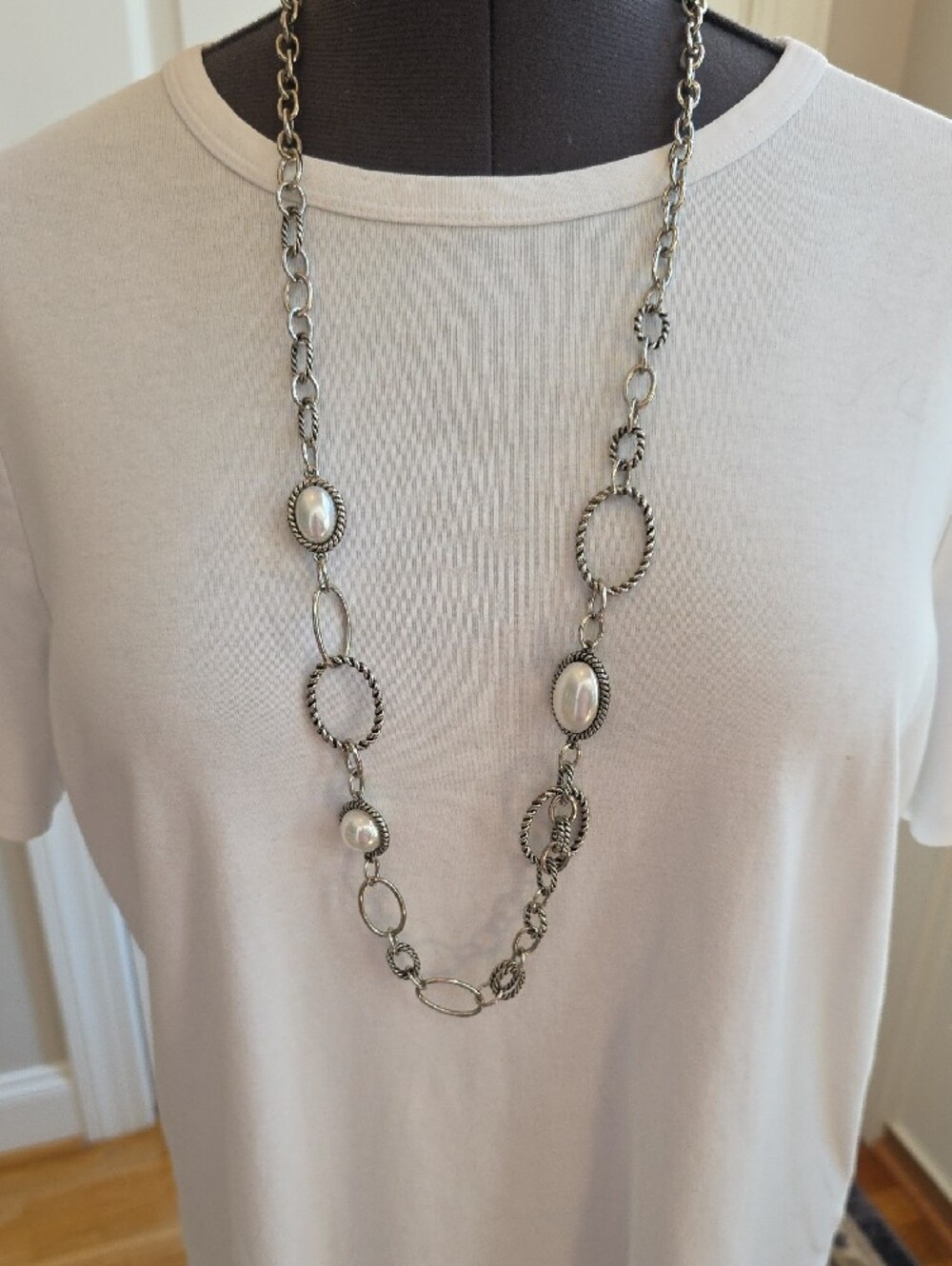 Premier Designs Silver-Tone Faux Pearl Cabachon Link Grannycore Necklace - Picture 2 of 6